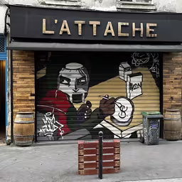 L' Attache
