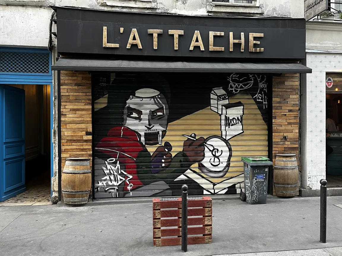 L' Attache