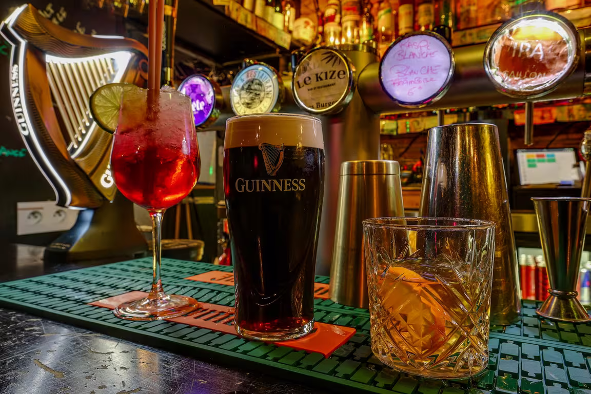 LE K1ZE BAR OPERA - Image 2