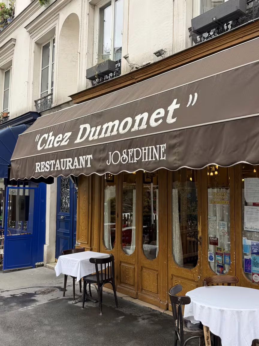Joséphine Chez Dumonet