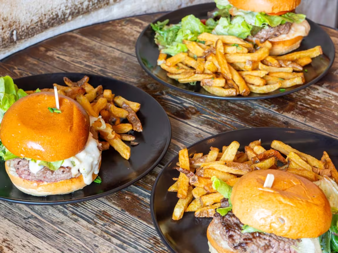 Le Petit Café - Image 3