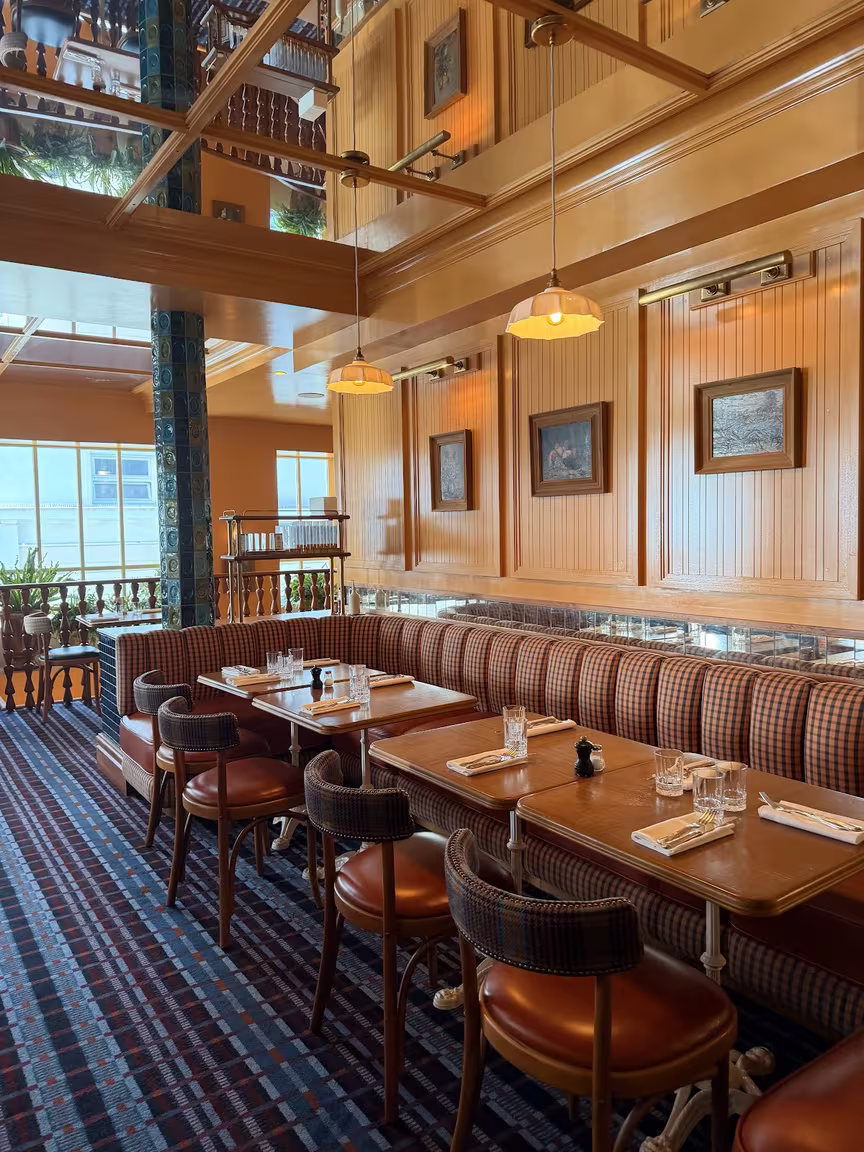 Public House Paris - Image 2