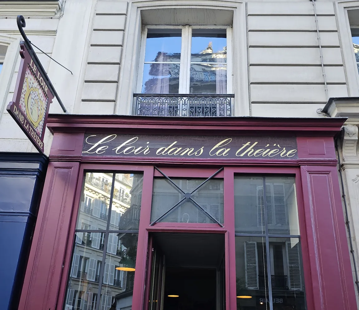 Le Loir dans La Théière