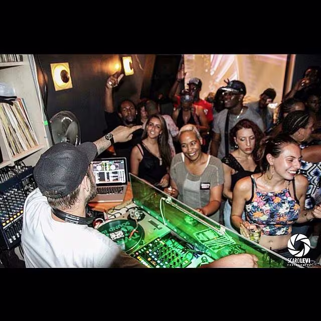 Twenty One Sound Bar - Image 2