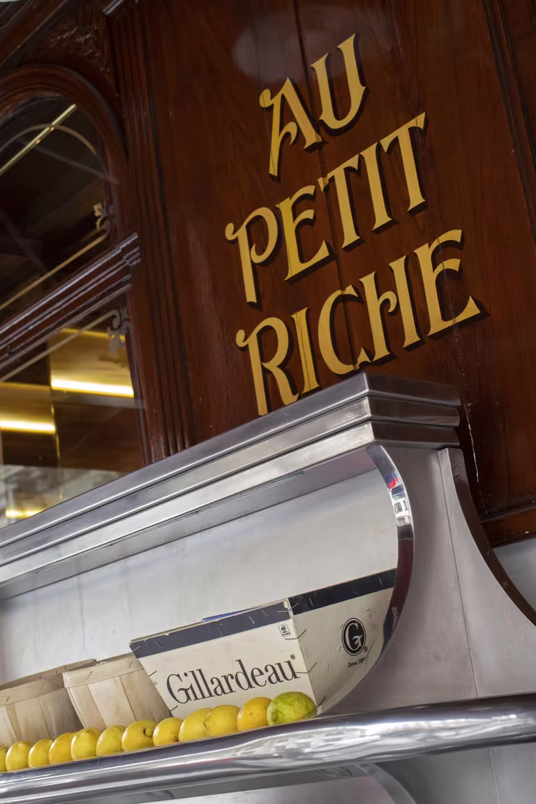 Au Petit Riche - Image 3