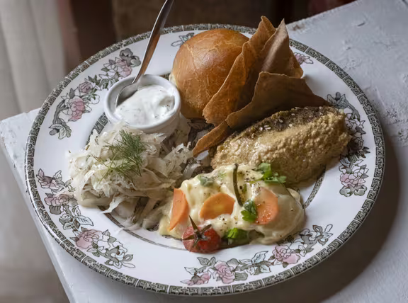 Café Pavane - Image 2