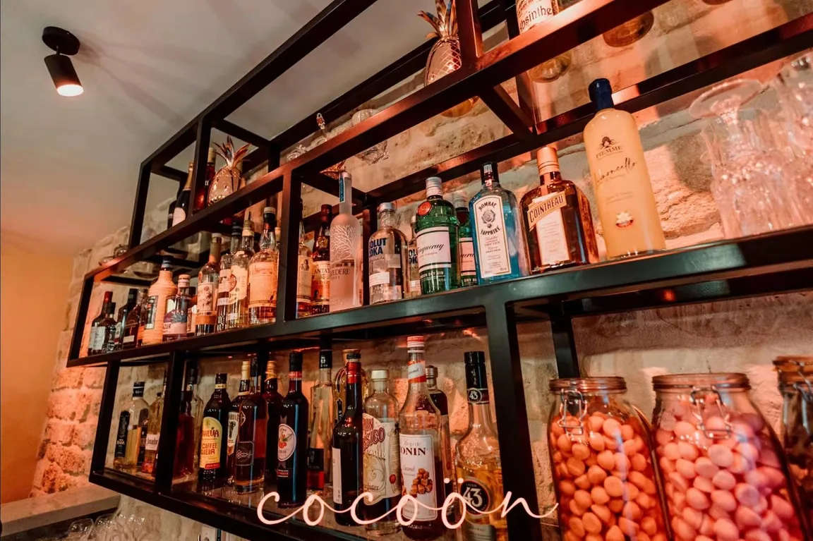 Cocoön Cocktail Bar